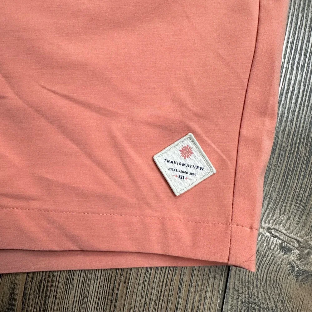 Travis Mathew Tech Chino Shorts Mens 40 Peach Pink 1MAA590 8